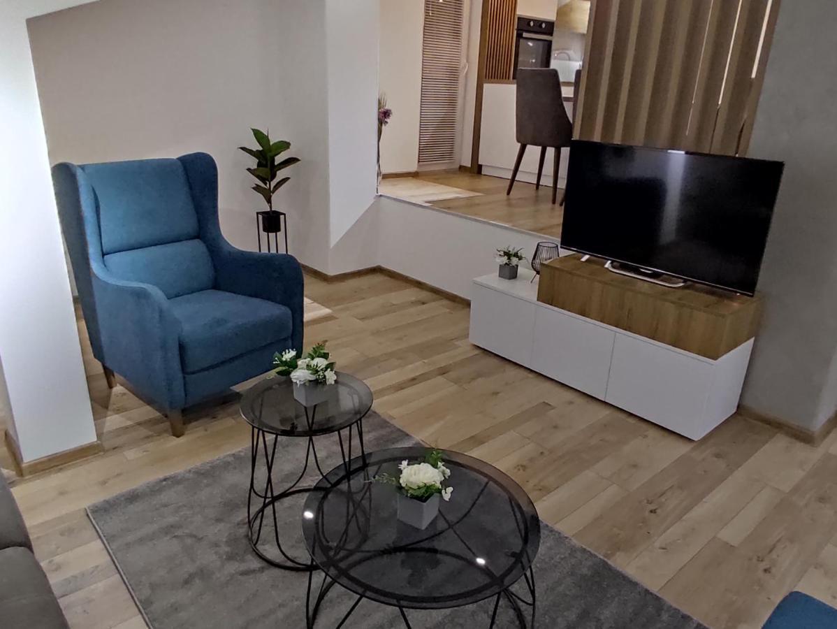 Апартаменти Sky Luxury Аранджеловац Екстер'єр фото